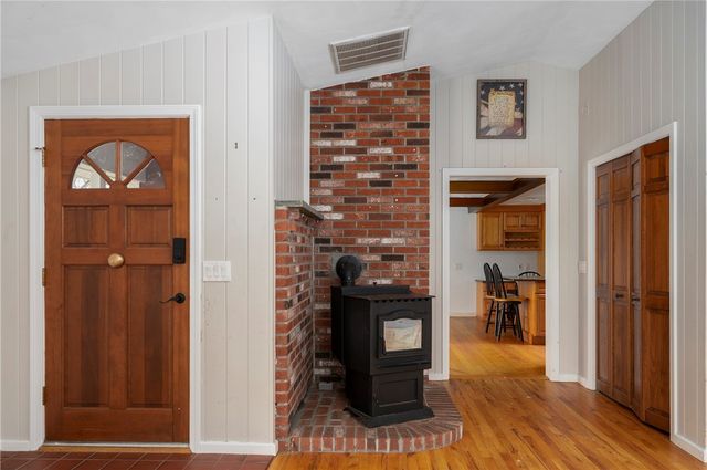 42 Ledge Road, Coventry, RI 02816