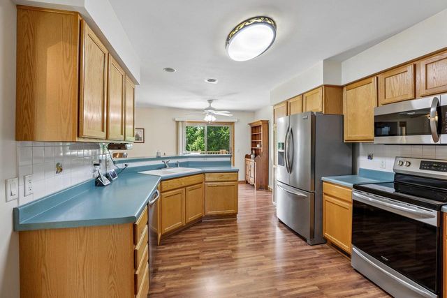 612 Greenfield Drive, Deforest, WI 53532
