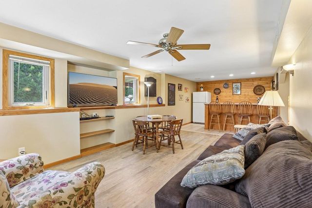 612 Greenfield Drive, Deforest, WI 53532