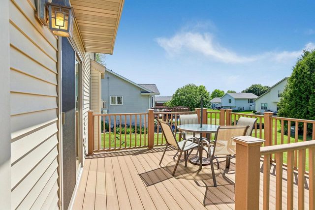 612 Greenfield Drive, Deforest, WI 53532