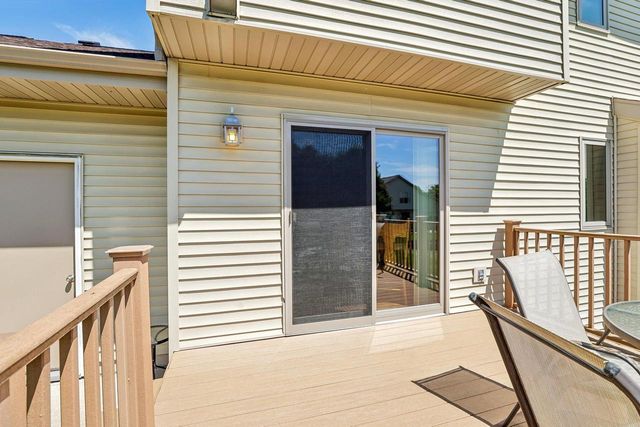 612 Greenfield Drive, Deforest, WI 53532