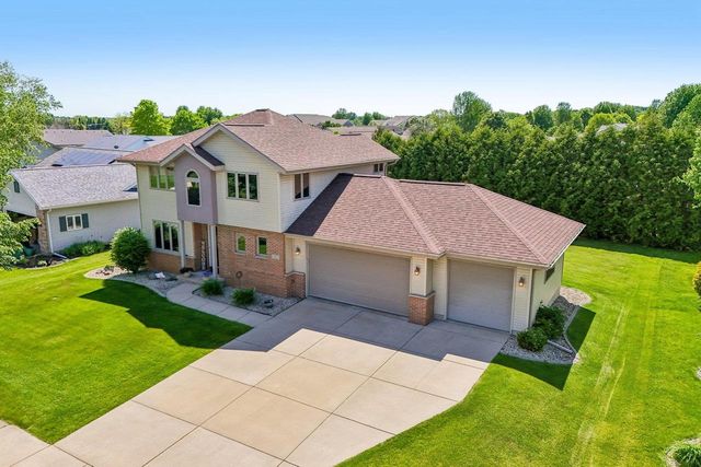 612 Greenfield Drive, Deforest, WI 53532