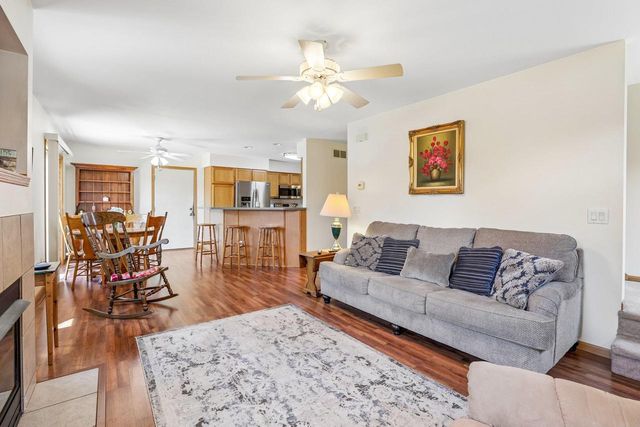 612 Greenfield Drive, Deforest, WI 53532