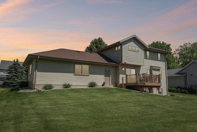 612 Greenfield Drive, Deforest, WI 53532