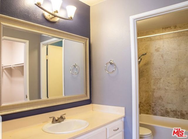 27656 Ironstone Drive 2, Canyon Country (santa Clarita), CA 91387