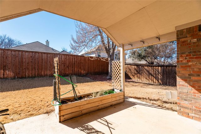 1036 Wagon Trail Drive, Little Elm, TX 75068