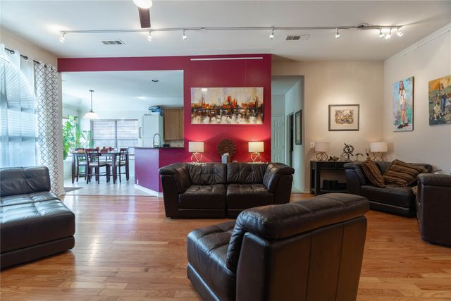 1036 Wagon Trail Drive, Little Elm, TX 75068