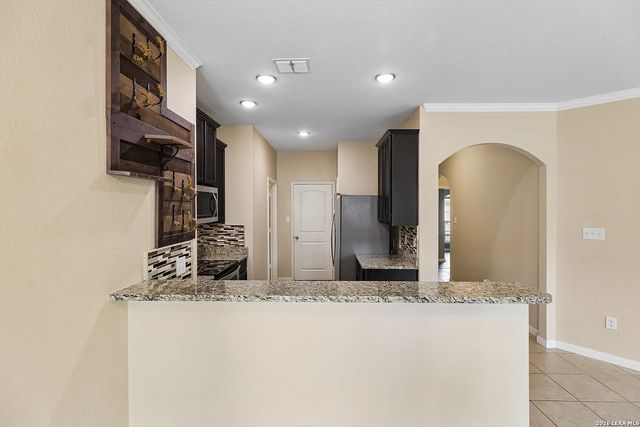 7811 Creekshore Cv, San Antonio, TX 78254