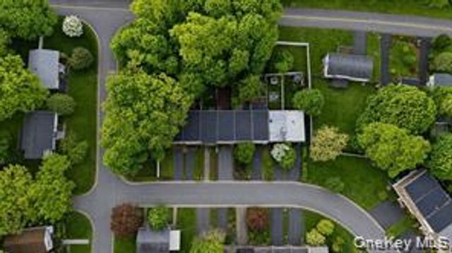 7 Roundtree Court, Beacon, NY 12508