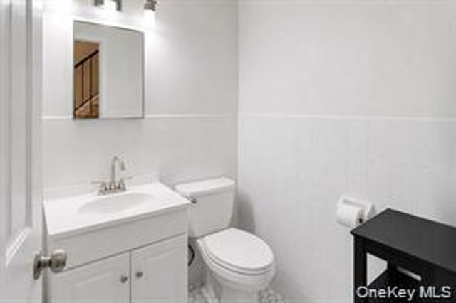 7 Roundtree Court, Beacon, NY 12508