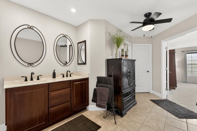 1174 Crosspointe Drive, Hebron, KY 41048