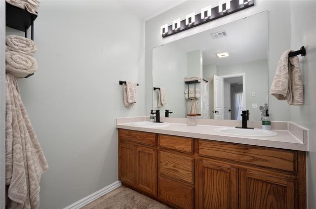 2024 Lakeside Drive, Midwest City, OK 73130