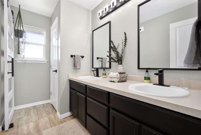2024 Lakeside Drive, Midwest City, OK 73130