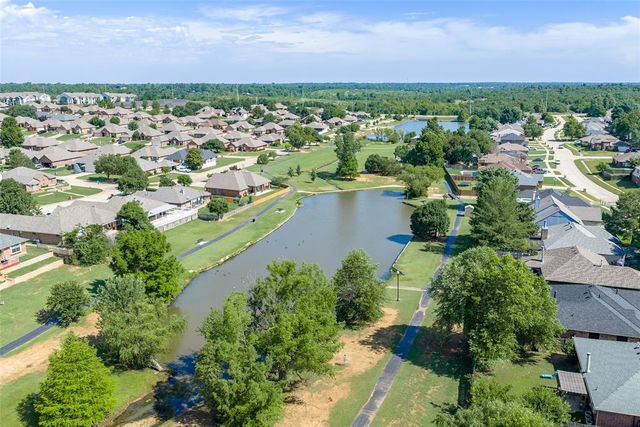 2024 Lakeside Drive, Midwest City, OK 73130