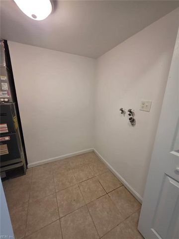 102 Springfield DR, Williamsburg, VA 23185