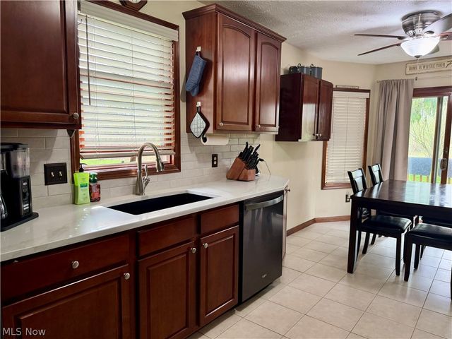 1025 Parsons Road, Grafton, OH 44044