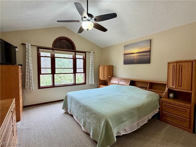 1025 Parsons Road, Grafton, OH 44044