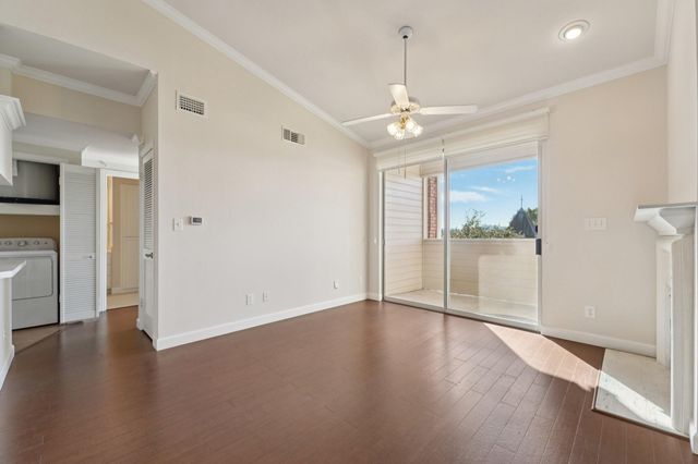 2111 S Welch Street A318, Houston, TX 77019