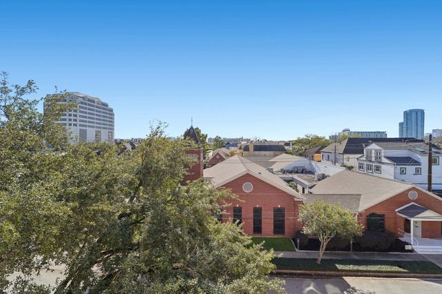 2111 S Welch Street A318, Houston, TX 77019