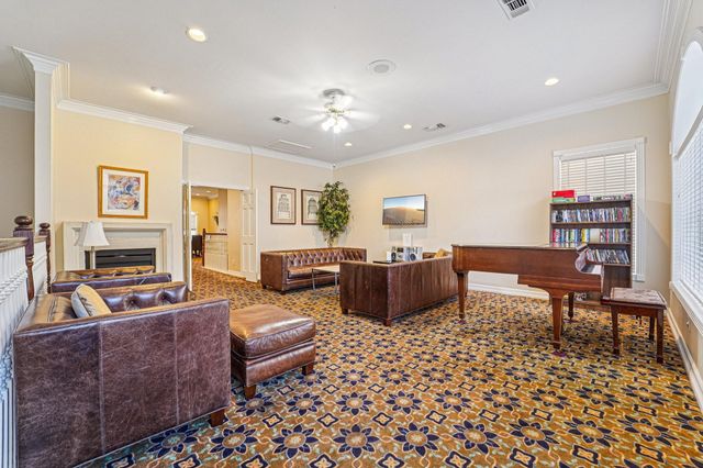 2111 S Welch Street A318, Houston, TX 77019