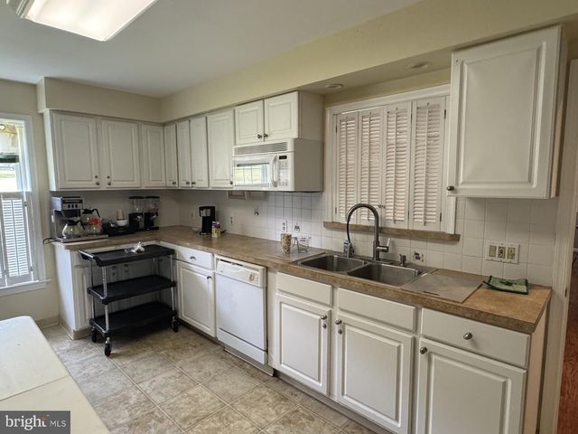 246 BRANDON RD, West Norriton, PA 19403
