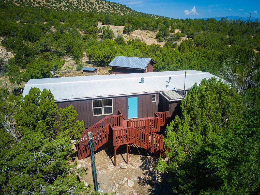 876 State Highway 165, Placitas, NM 87043