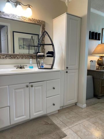 1 Royal Palm Way 201, Boca Raton, FL 33432