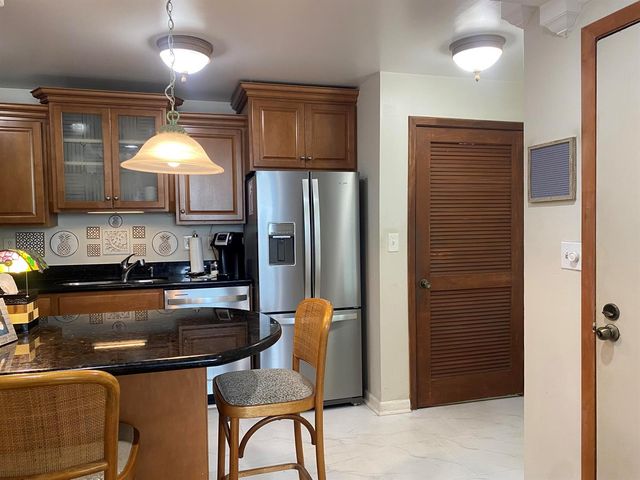 1 Royal Palm Way 201, Boca Raton, FL 33432