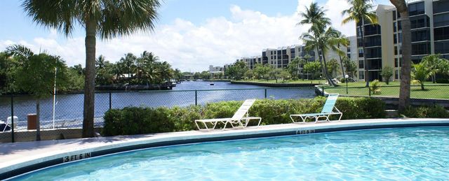 1 Royal Palm Way 201, Boca Raton, FL 33432