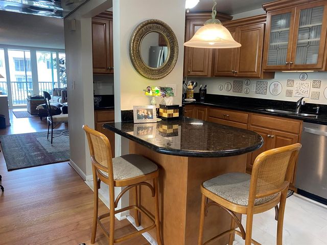 1 Royal Palm Way 201, Boca Raton, FL 33432