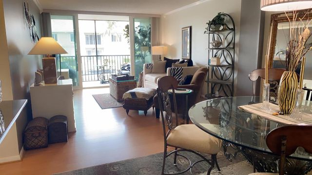 1 Royal Palm Way 201, Boca Raton, FL 33432