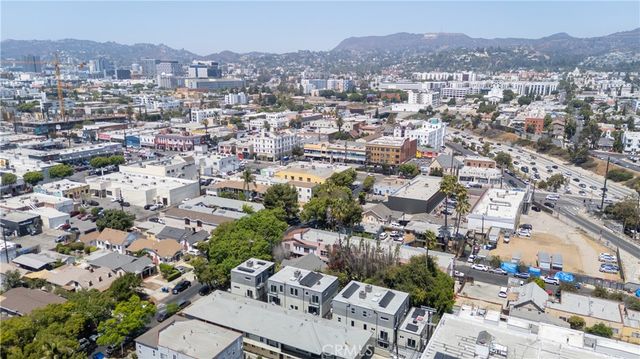 1032 N Oxford, Los Angeles, CA 90029