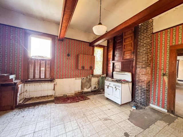 775 N. Lake St, Waskom, TX 75692