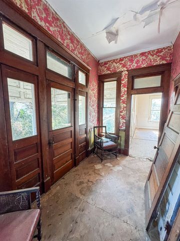 775 N. Lake St, Waskom, TX 75692