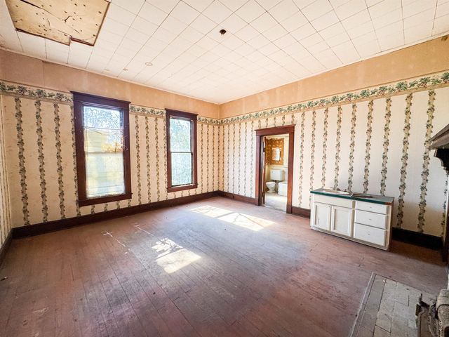 775 N. Lake St, Waskom, TX 75692