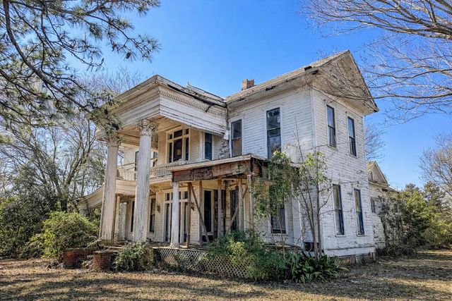 775 N. Lake St, Waskom, TX 75692