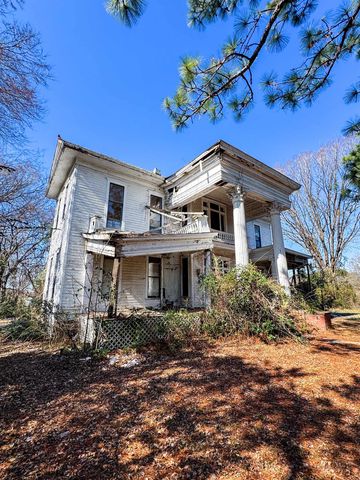 775 N. Lake St, Waskom, TX 75692