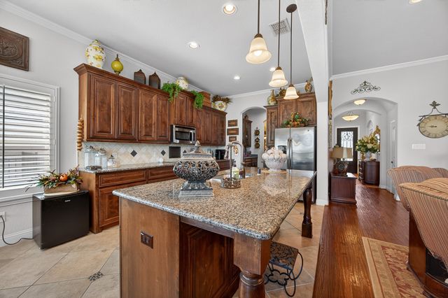 1108 Burkburnett Drive, Weatherford, TX 76087