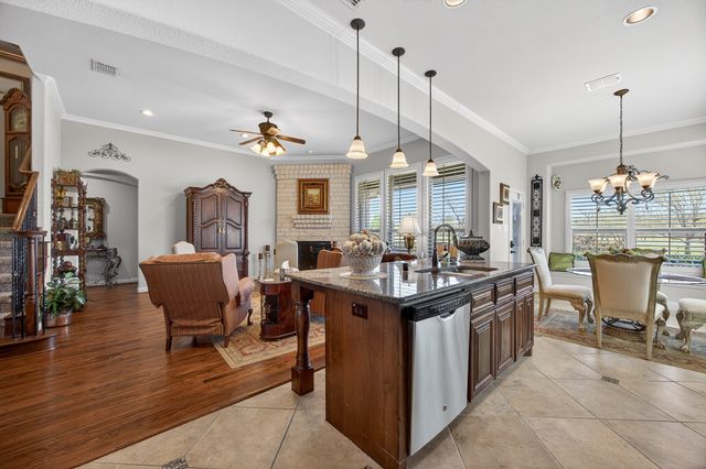 1108 Burkburnett Drive, Weatherford, TX 76087