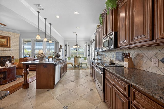 1108 Burkburnett Drive, Weatherford, TX 76087