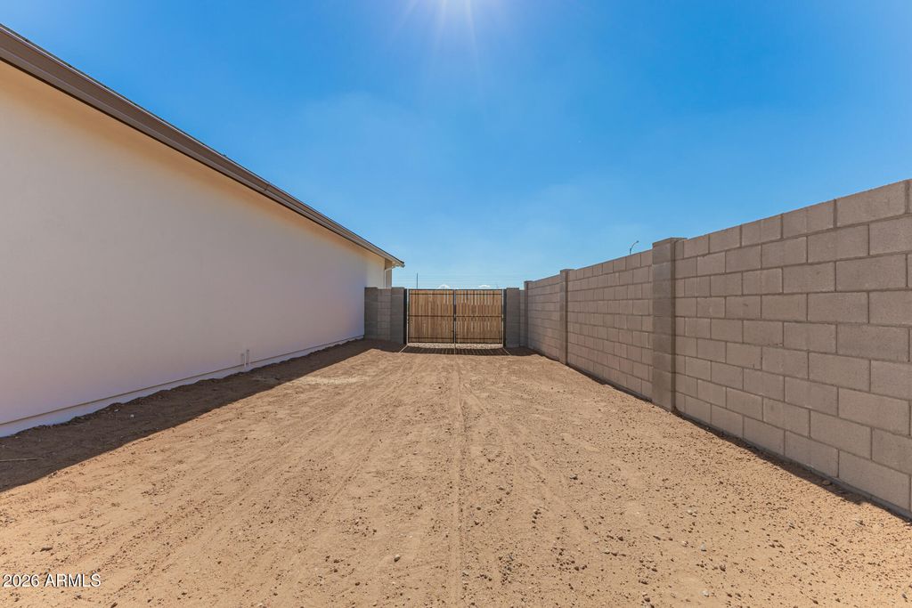Image 23 of property listing at 1277 E Ridgerock Loop, Casa Grande, AZ 85122