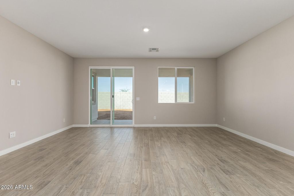 Image 7 of property listing at 1277 E Ridgerock Loop, Casa Grande, AZ 85122