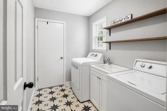 212 GRAYS LN, Lansdale, PA 19446