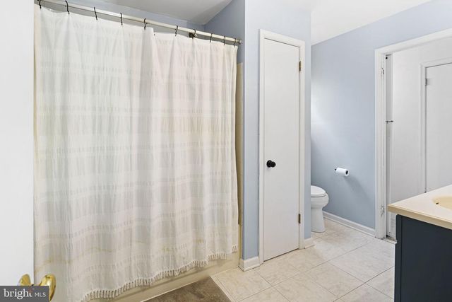 212 GRAYS LN, Lansdale, PA 19446