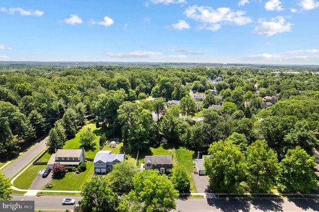 212 GRAYS LN, Lansdale, PA 19446