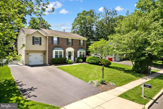 212 GRAYS LN, Lansdale, PA 19446