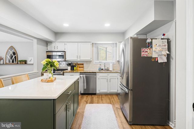 212 GRAYS LN, Lansdale, PA 19446