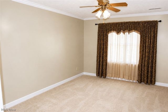 5887 Boxwood Drive, Lorain, OH 44053