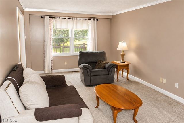 5887 Boxwood Drive, Lorain, OH 44053
