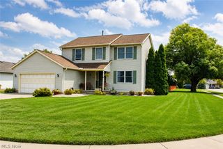 5887 Boxwood Drive, Lorain, OH 44053